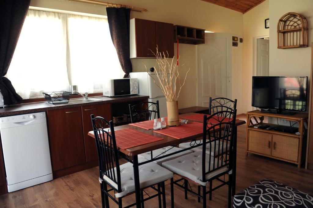 Arany Szőlő Wellness Apartmanház Heviz Quarto foto