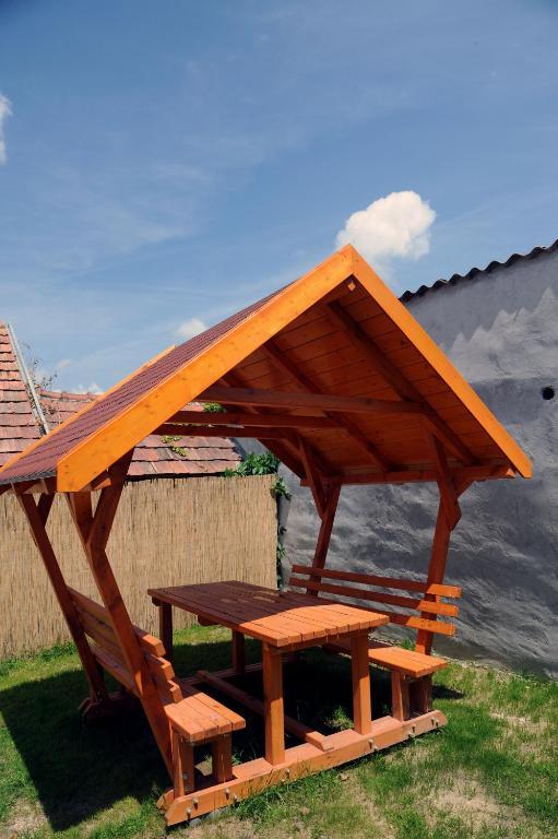 Arany Szőlő Wellness Apartmanház Heviz Exterior foto