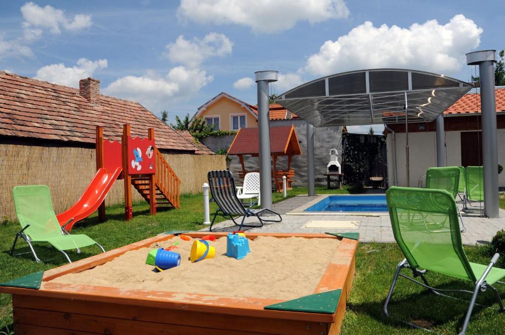 Arany Szőlő Wellness Apartmanház Heviz Exterior foto