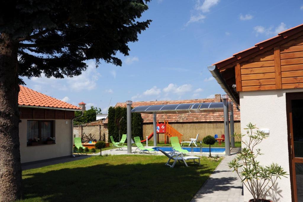 Arany Szőlő Wellness Apartmanház Heviz Exterior foto