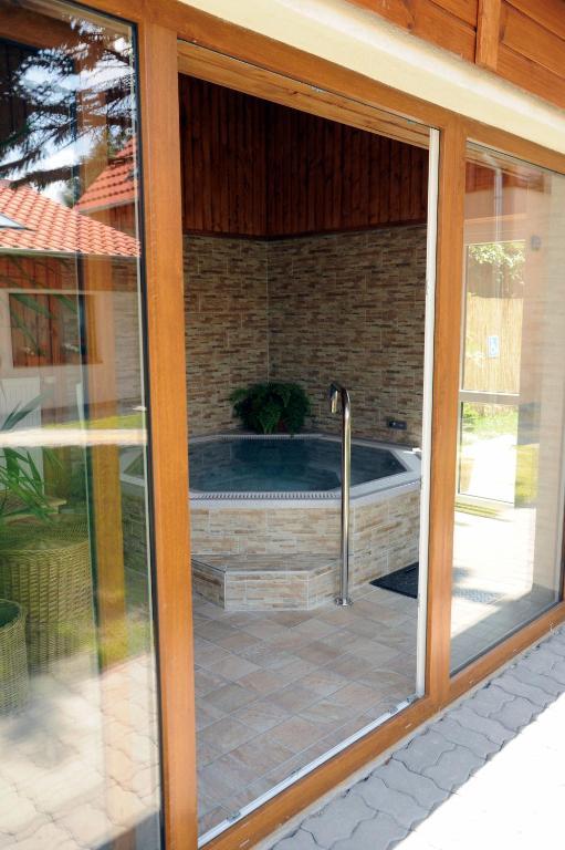 Arany Szőlő Wellness Apartmanház Heviz Exterior foto